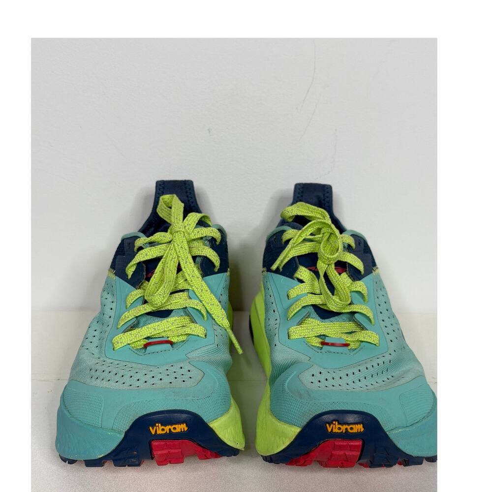 Altra Women's Olympus 6 All-day Trail Running, and Hiking / Size-9